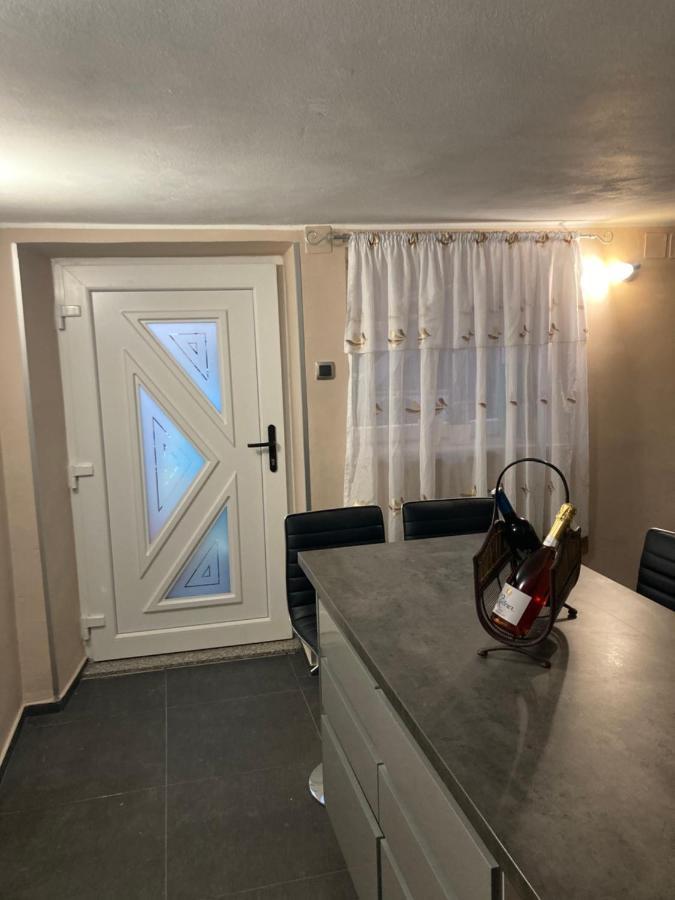 וודניאן Apartman Sulic מראה חיצוני תמונה